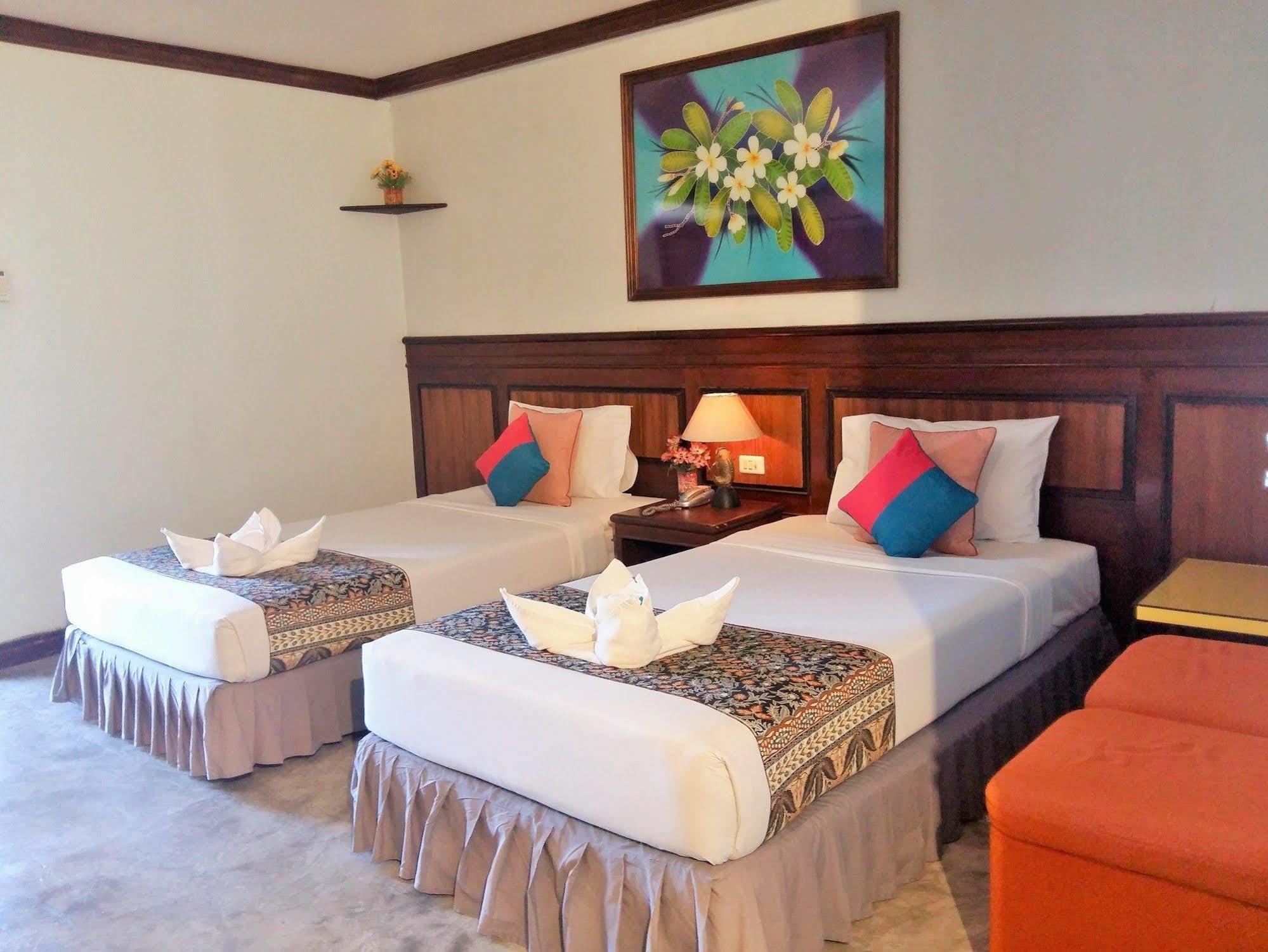La Moon At Phuket - Sha Extra Plus Exterior foto